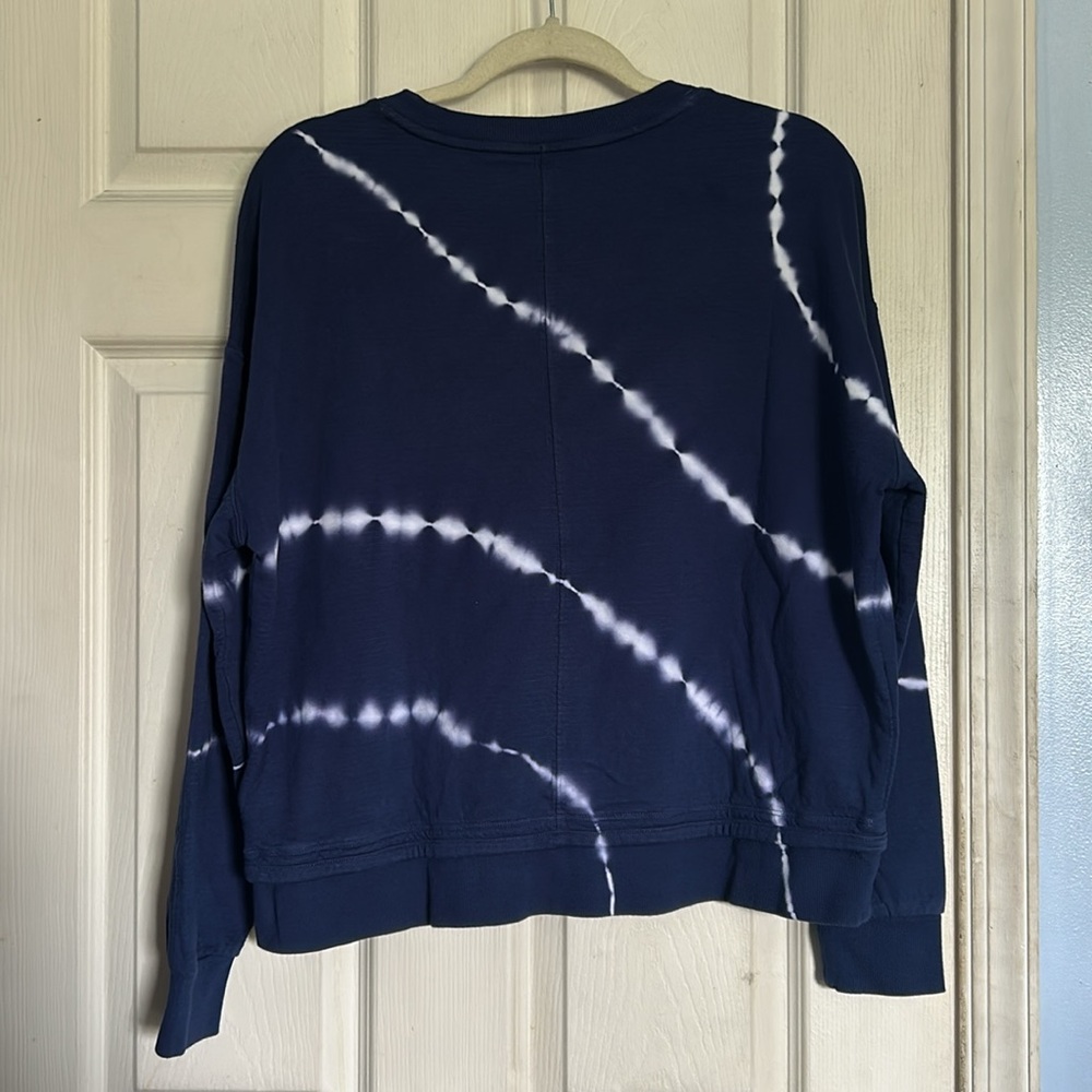 Athleta tie dye long sleeve sundown sweatshirt size medium - Picture 3 of 5